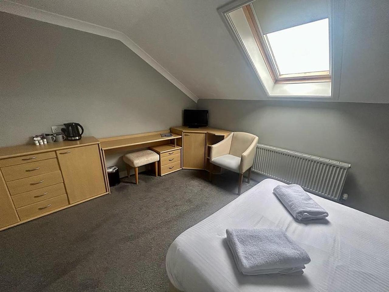 The Dunes Hotel Barrow-in-Furness Room photo